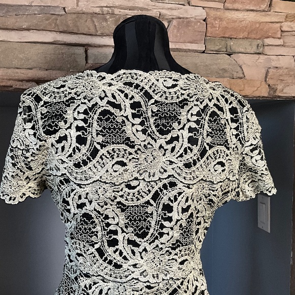 Kay Celine NYE Party Stretch Mesh Lace Top Floral Holiday Event Black Cream L - Picture 7 of 10